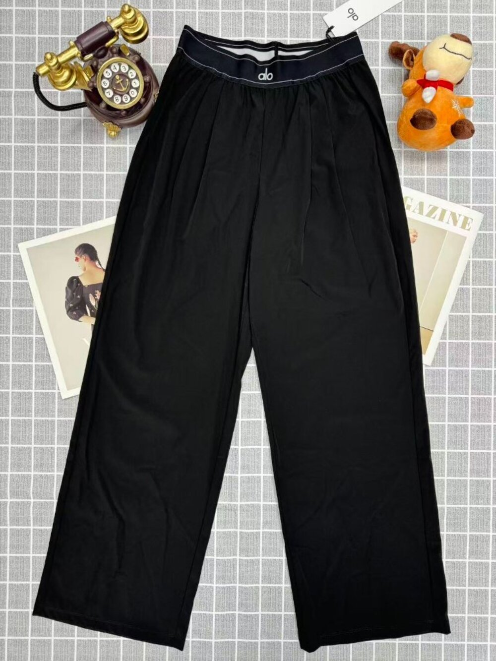 🤍 NWT Alo Yoga Suit Up Trouser Black 😘 Relaxed Flowy Wide Leg Pants 30" - Picture 2 of 9